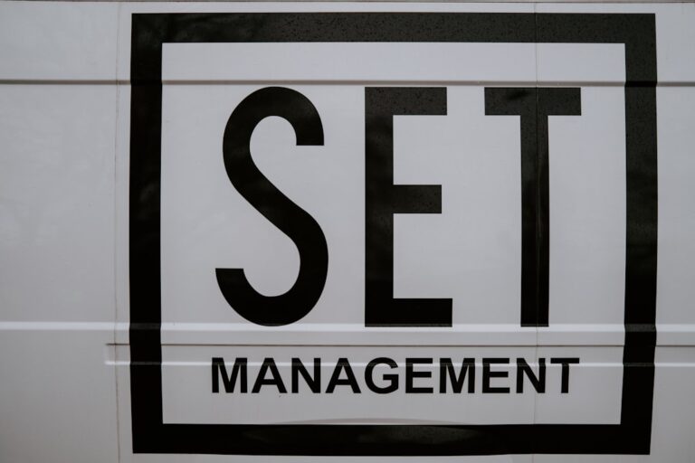 black and white number 5 sign